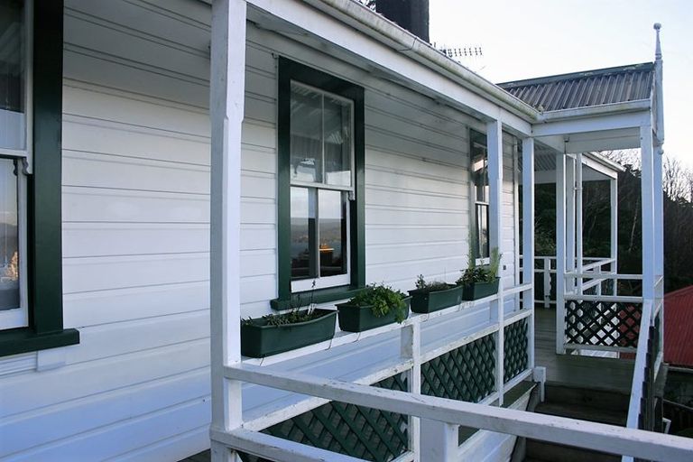 Photo of property in 41 Patanga Crescent, Thorndon, Wellington, 6011