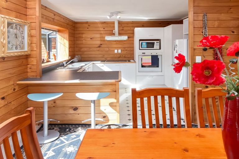 Photo of property in 1/47 Headcorn Place, Botany Downs, Auckland, 2010