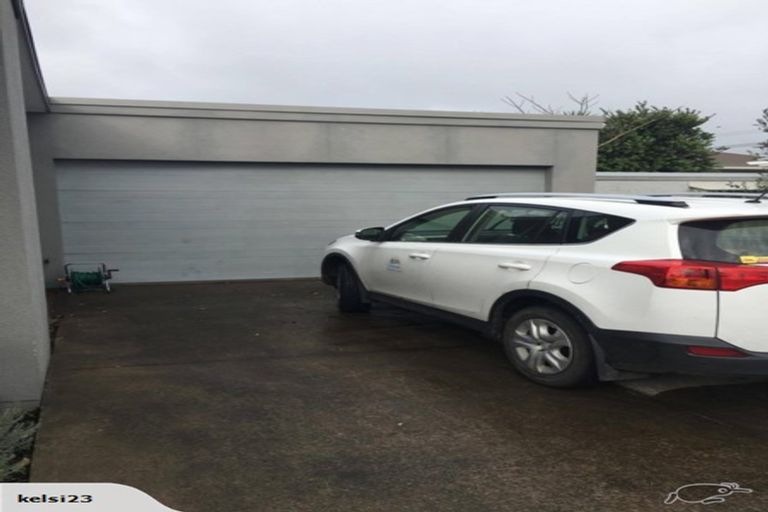 Photo of property in 33a Waimea Street, Westown, New Plymouth, 4310