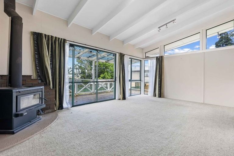Photo of property in 33 Roseanne Road, Manurewa, Auckland, 2102