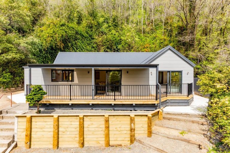 Photo of property in 25 Main Street, Hospital Hill, Napier, 4110