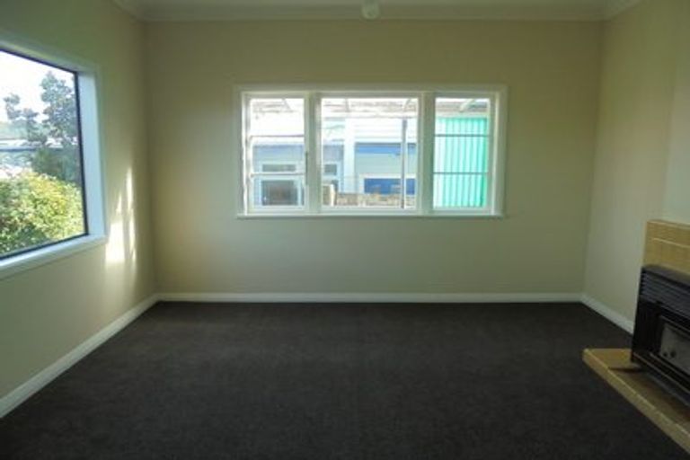 Photo of property in 148 The Ridgeway, Mornington, Wellington, 6021