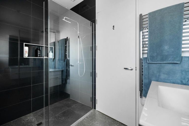 Photo of property in 17 Ellesmere Avenue, Jacks Point, Queenstown, 9371