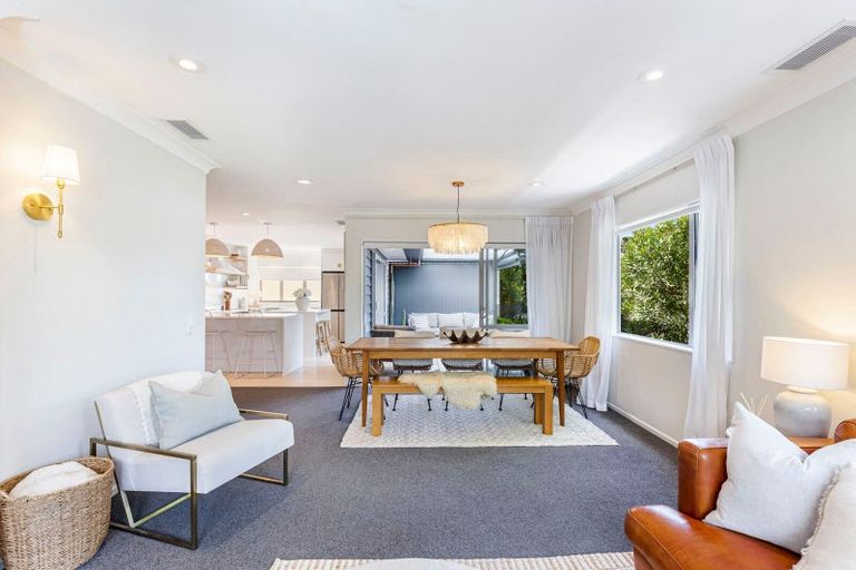 Photo of property in 4 Brandon Road, Manly, Whangaparaoa, 0930