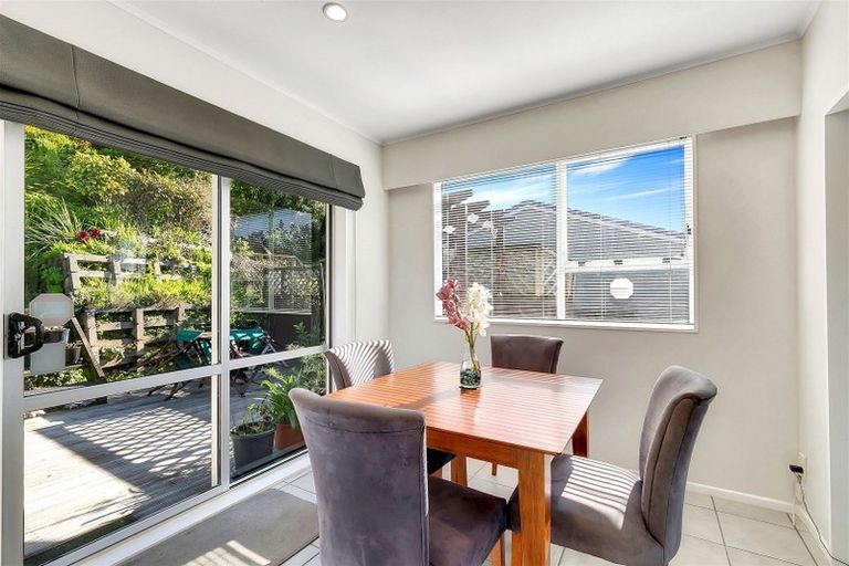 Photo of property in 56 Fyvie Avenue, Tawa, Wellington, 5028