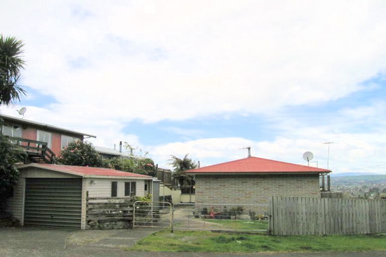 Photo of property in 1 Edward Street, Western Heights, Rotorua, 3015