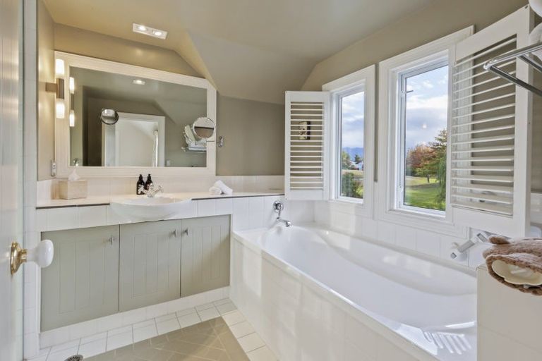 Photo of property in Millbrook Resort, 13 Fox's Rush, Arrowtown, 9371