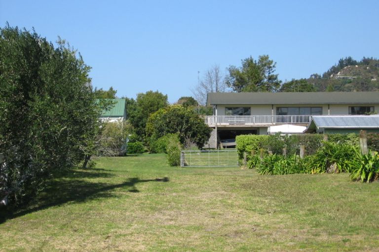 Photo of property in 162 Captain Cook Road, Cooks Beach, Whitianga, 3591