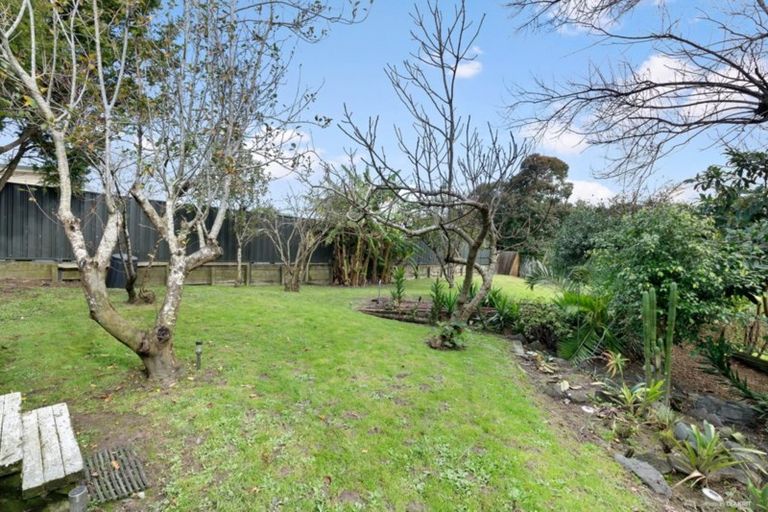 Photo of property in 23a St Georges Road, Avondale, Auckland, 0600