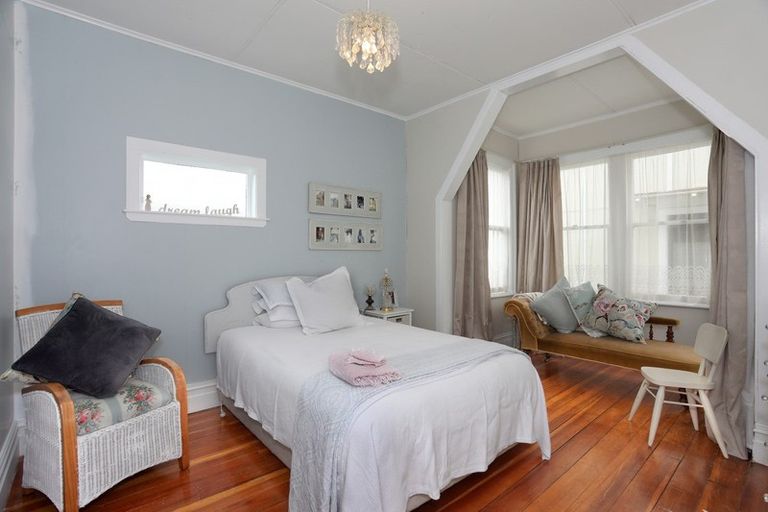 Photo of property in 89 Bridge Street, Bulls, 4818