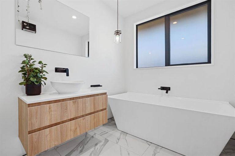 Photo of property in 5 William Deans Drive, Prebbleton, 7604