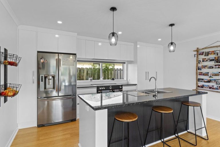 Photo of property in 11 Te Harawira Street, Otaki, 5512