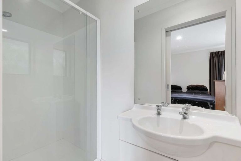 Photo of property in 41b Springs Road, Parakai, 0830