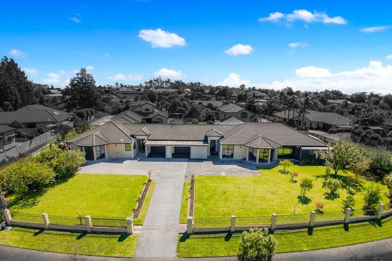 Photo of property in 31 Lough Bourne Drive, Pukekohe, 2120