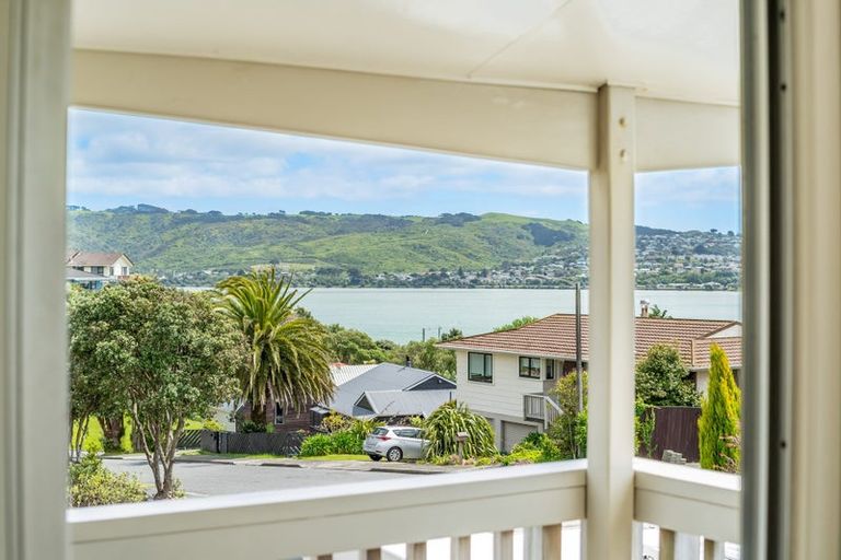 Photo of property in 6 Langwell Place, Papakowhai, Porirua, 5024