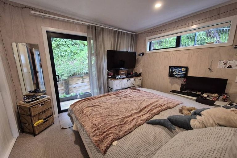 Photo of property in 9a Russell Street, Picton, 7220