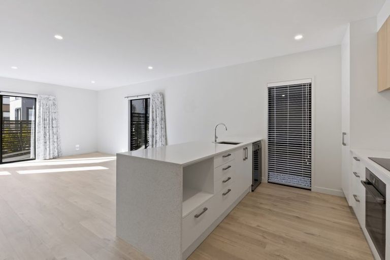 Photo of property in 33 Mulholland Drive, Jacks Point, 9371