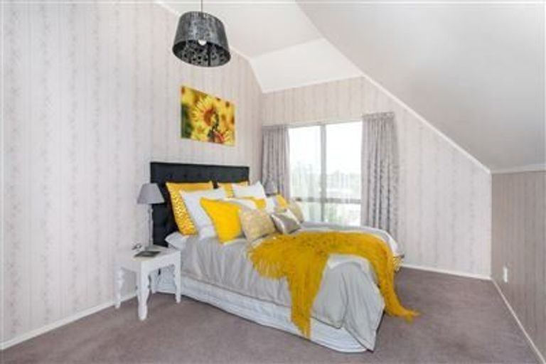 Photo of property in 1/469 Great South Road, Opaheke, Papakura, 2113