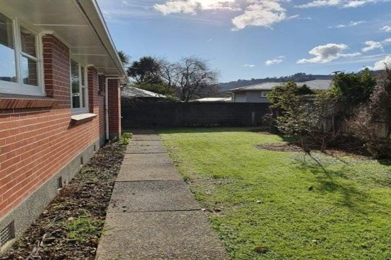Photo of property in 158 Stokes Valley Road, Stokes Valley, Lower Hutt, 5019