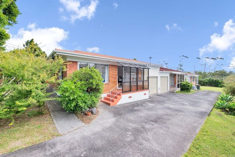 Photo of property in 1/17 Captain Scott Road, Glen Eden, Auckland, 0602