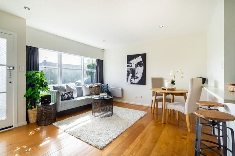Photo of property in 2/56a Killarney Street, Takapuna, Auckland, 0622