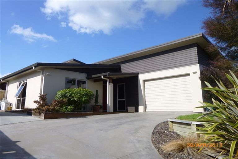 Photo of property in 3 Lark Place, Welcome Bay, Tauranga, 3112