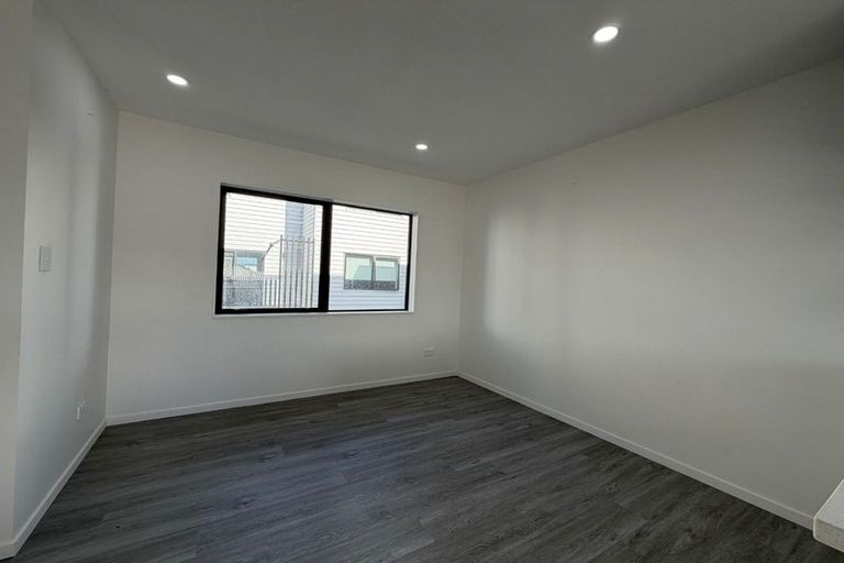 Photo of property in 58e Friesian Drive, Mangere, Auckland, 2022