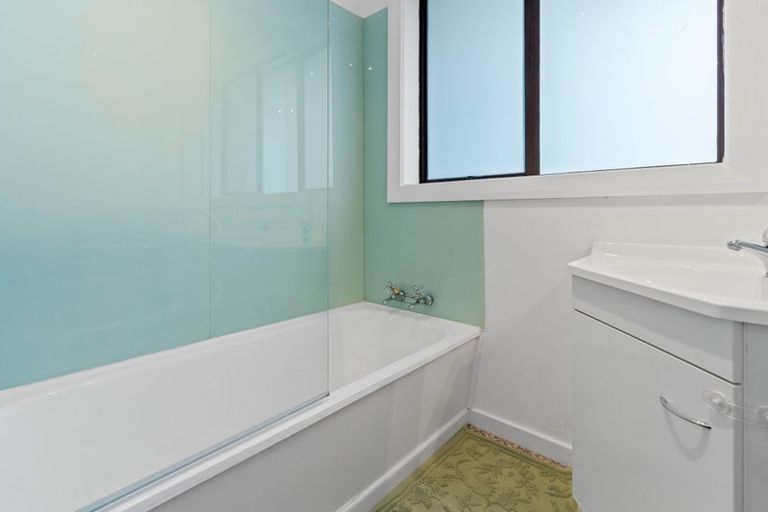 Photo of property in 64 Skibo Street, Kew, Dunedin, 9012