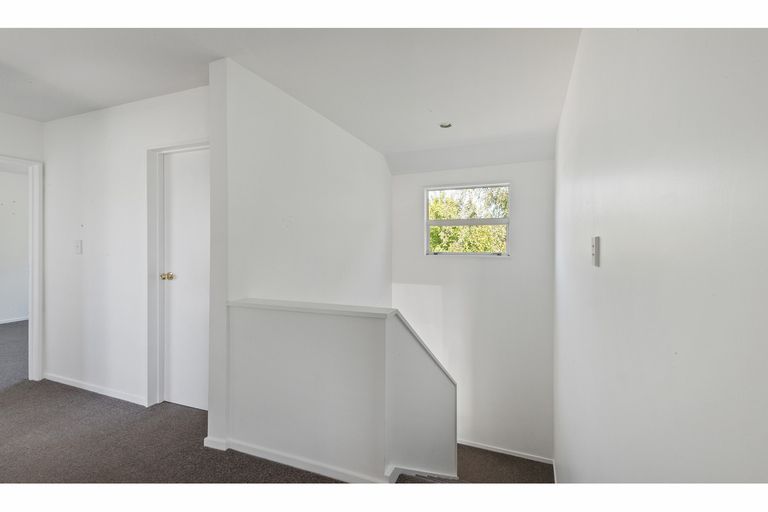 Photo of property in 3/50 Division Street, Riccarton, Christchurch, 8041