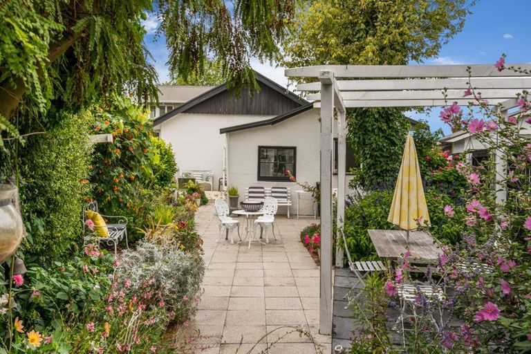 Photo of property in 171 Springfield Road, St Albans, Christchurch, 8014