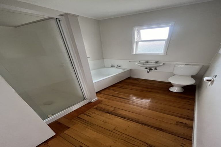 Photo of property in 3/3 Penzance Road, Mairangi Bay, Auckland, 0630