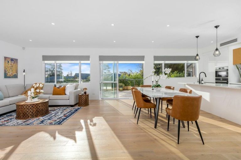 Photo of property in 29a Kimberly Grove, Greenhithe, Auckland, 0632