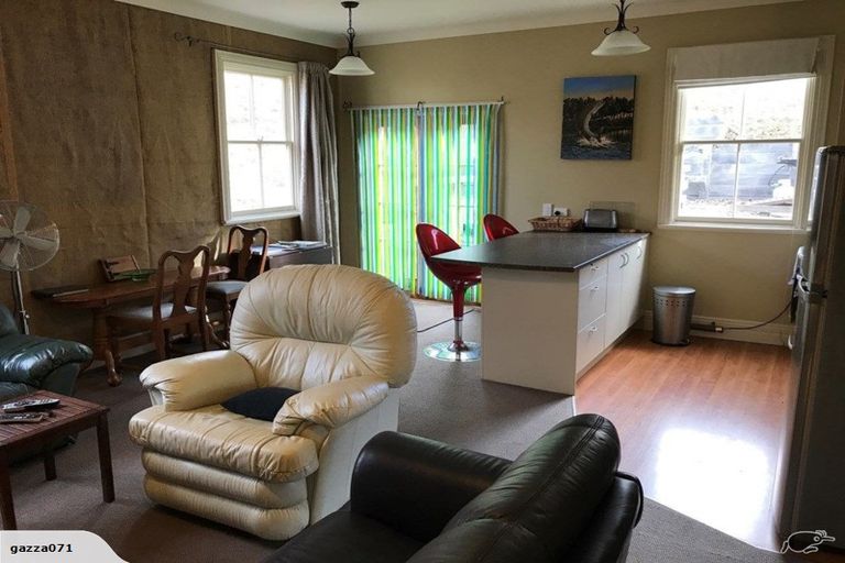 Photo of property in Rowan Cottage, 1674 Saint Bathans Loop Road, Saint Bathans, 9386