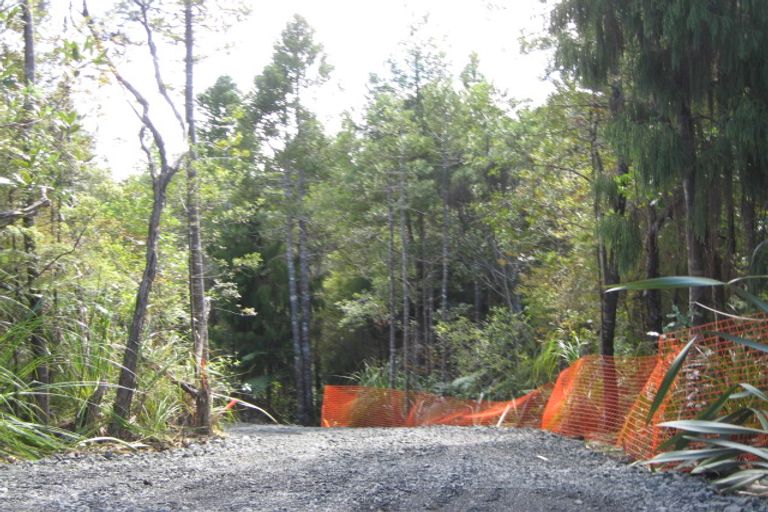 Photo of property in 15 Te Aute Ridge Road, Waitakere, Auckland, 0781