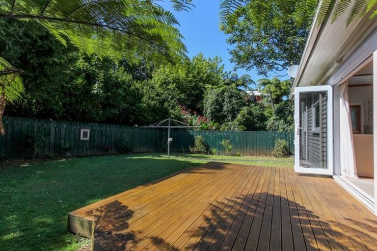 Photo of property in 15a Sycamore Grove, Lower Vogeltown, New Plymouth, 4310