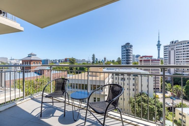 Photo of property in The Statesman Apartments, 1103/1 Parliament Street, Auckland Central, Auckland, 1010