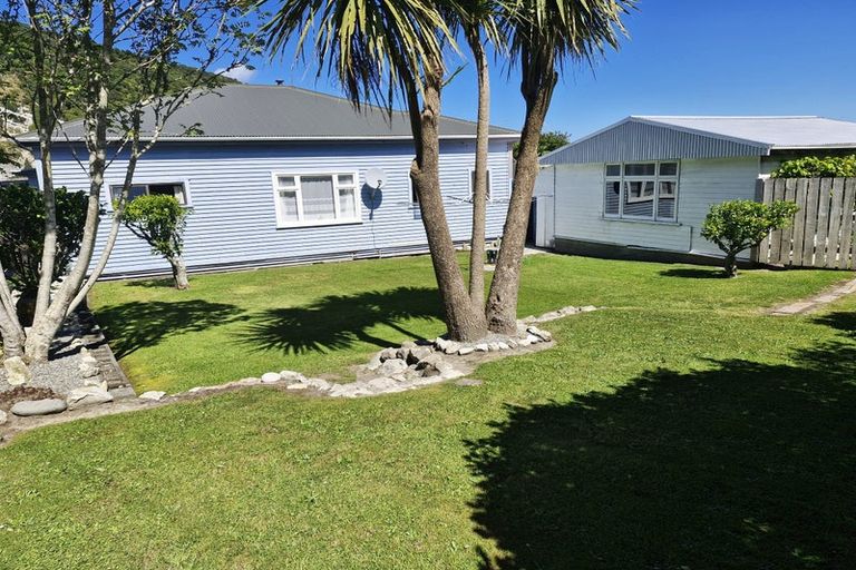 Photo of property in 182 Bright Street, Cobden, Greymouth, 7802