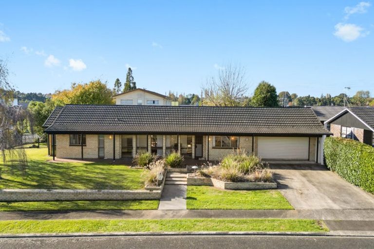 Photo of property in 16 Wilfred Street, St Andrews, Hamilton, 3200