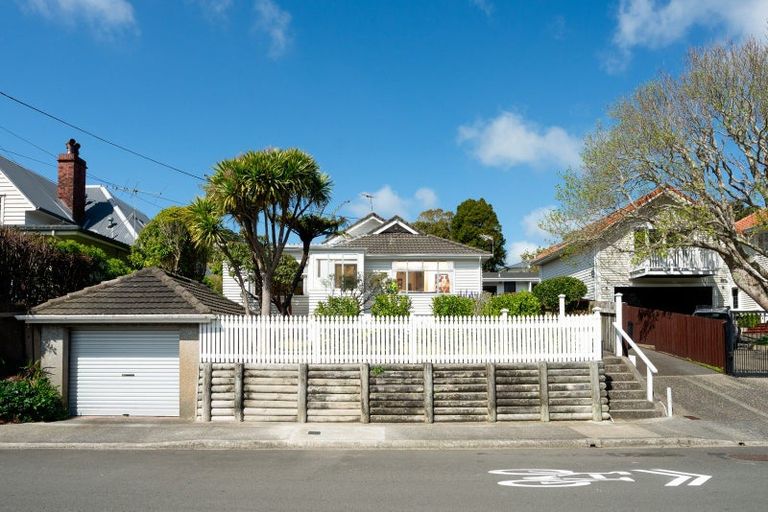 Photo of property in 23 Friend Street, Karori, Wellington, 6012