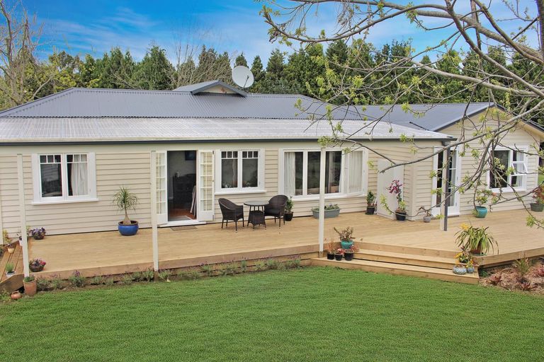 Photo of property in 23 Blue Gum Lane, Kerikeri, 0293