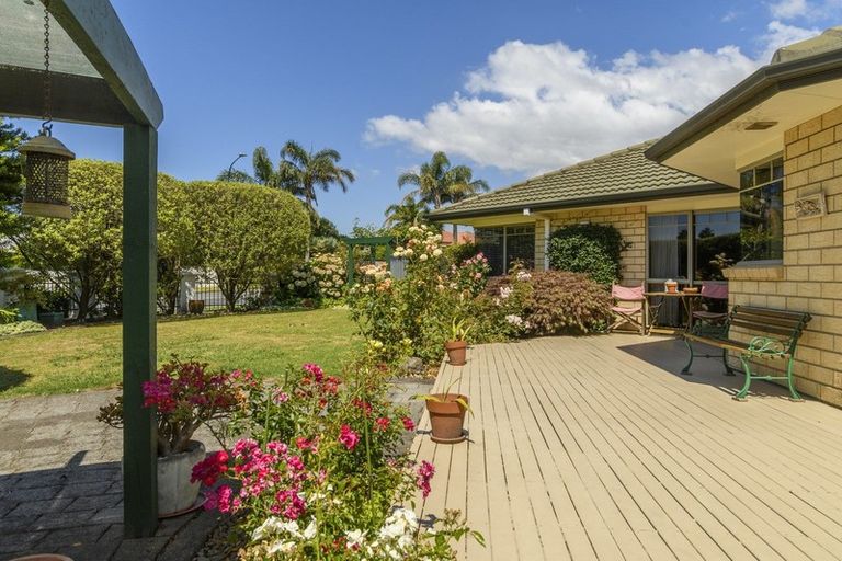 Photo of property in 1 Robinia Place, Ohauiti, Tauranga, 3112