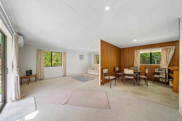 Photo of property in 44 Ngahere Street, Stokes Valley, Lower Hutt, 5019
