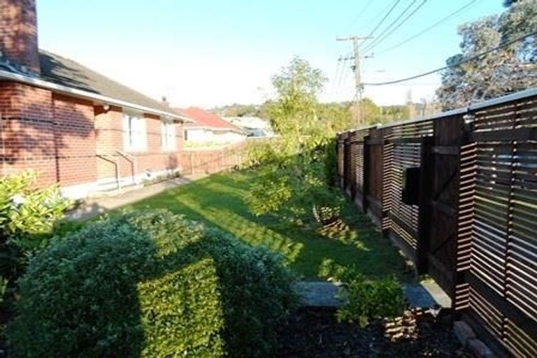 Photo of property in 1 Field Street, Silverstream, Upper Hutt, 5019