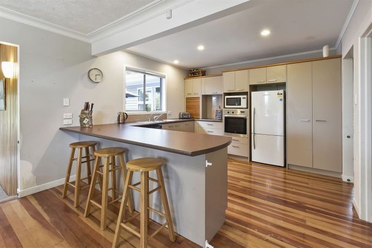 Photo of property in 13 Mareretu Avenue, Patumahoe, Pukekohe, 2679