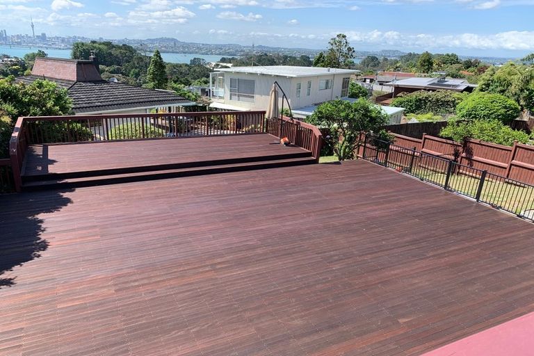 Photo of property in 35 Chatswood Grove, Chatswood, Auckland, 0626