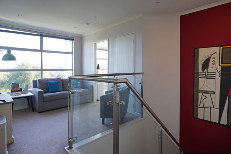 Photo of property in 12 Rangi Avenue, Schnapper Rock, Auckland, 0632