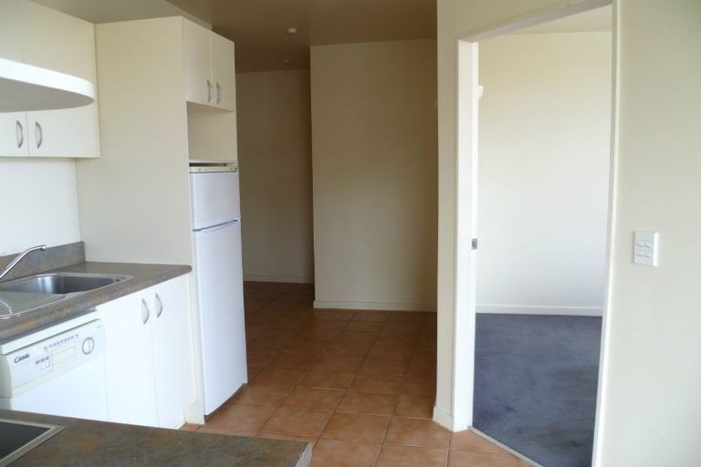 Photo of property in Terrace Tower Apartments, 13d/126 The Terrace, Wellington Central, Wellington, 6011