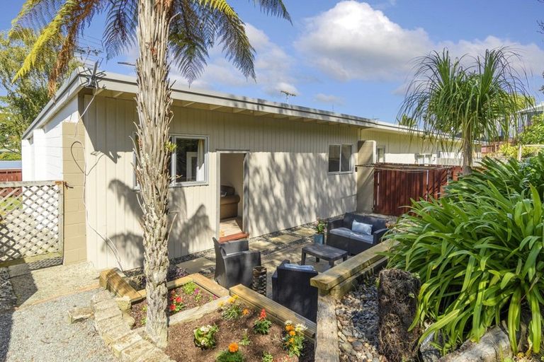 Photo of property in 22 Kingswood Road, Brookfield, Tauranga, 3110