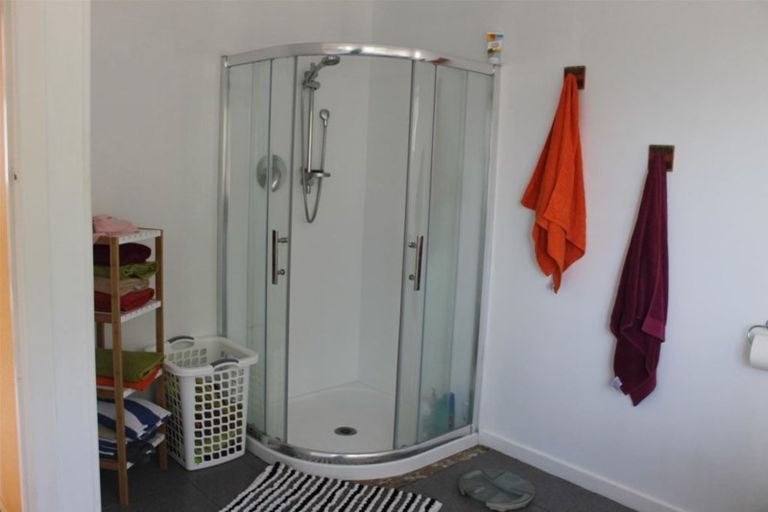 Photo of property in 32 Bickerstaffe Road, Maungaturoto, 0520