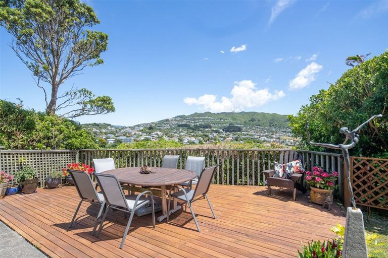 Photo of property in 45 Sheridan Terrace, Johnsonville, Wellington, 6037